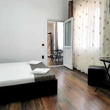 Casa Eduard Alloggio in famiglia