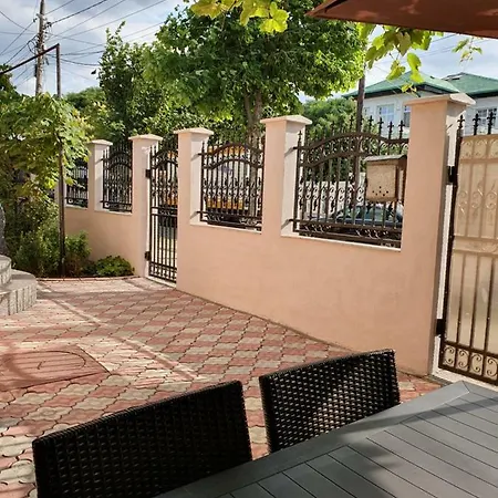 Privatunterkunft Casa Eduard *